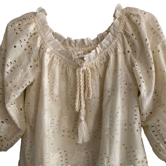 Chelsea & Theodore Eyelet Peasant Blouse Womens Size M Cream On/Off Shoulder - Picture 4 of 15